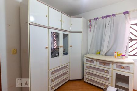 Casa à venda com 102m², 3 quartos e 2 vagasQuarto 3