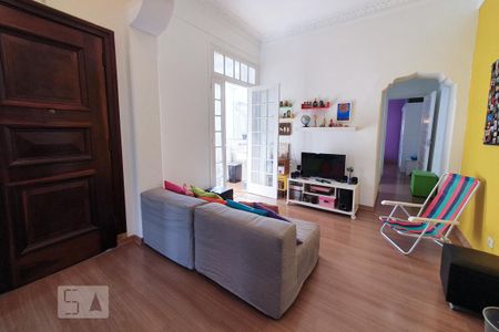 Apartamento à venda com 65m², 2 quartos e sem vaga Apartamento à venda com 65m², 2 quartos e sem vagaSala