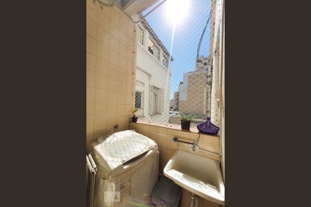 Apartamento à venda com 65m², 2 quartos e sem vaga Apartamento à venda com 65m², 2 quartos e sem vagaÁrea de Serviço