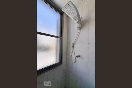 Apartamento à venda com 65m², 2 quartos e sem vaga Apartamento à venda com 65m², 2 quartos e sem vagaBanheiro