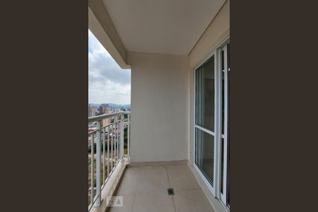Sacada de apartamento para alugar com 1 quarto, 42m² em Umuarama, Osasco