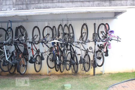 Bicicletas de apartamento para alugar com 2 quartos, 47m² em Jardim Colonial, São Paulo