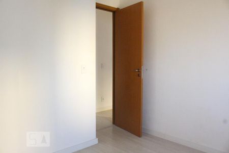 Quarto de apartamento para alugar com 2 quartos, 47m² em Jardim Colonial, São Paulo