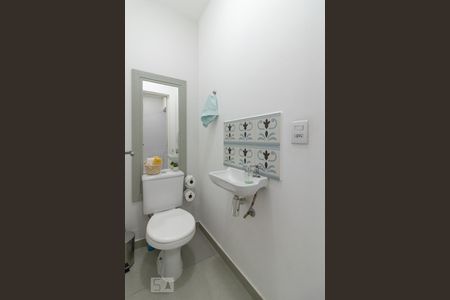 Lavabo de casa para alugar com 2 quartos, 90m² em Jardim Brasil (zona Norte), São Paulo