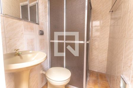 Banheiro social de casa para alugar com 1 quarto, 55m² em Jardim Silvestre, São Bernardo do Campo