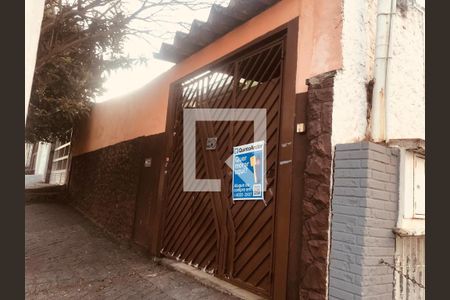 Casa para alugar com 210m², 4 quartos e 5 vagasFachada