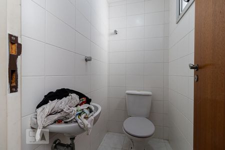 Apartamento para alugar com 78m², 3 quartos e 2 vagasBanheiro de Serviço