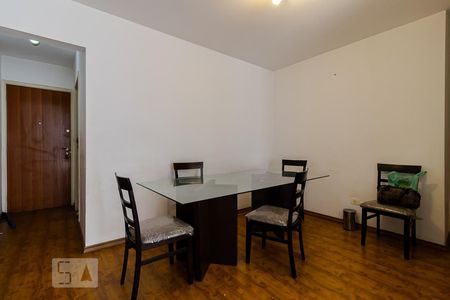 Apartamento para alugar com 78m², 3 quartos e 2 vagasSala