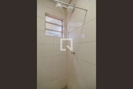 Studio para alugar com 28m², 1 quarto e 1 vaga Studio para alugar com 28m², 1 quarto e 1 vagaBanheiro