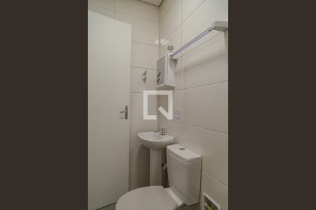 Studio para alugar com 28m², 1 quarto e 1 vaga Studio para alugar com 28m², 1 quarto e 1 vagaBanheiro