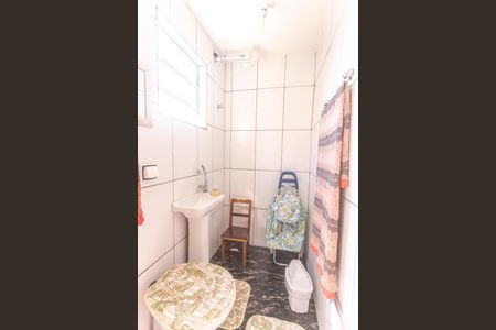 Casa à venda com 451m², 3 quartos e 13 vagasBanheiro de serviço