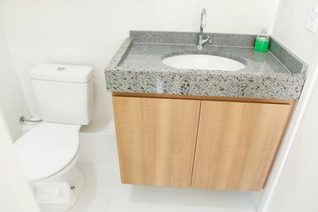 Apartamento para alugar com 34m², 2 quartos e 1 vaga Apartamento para alugar com 34m², 2 quartos e 1 vagaBanheiro Suíte