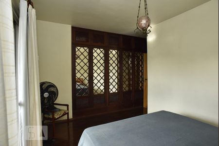 Apartamento à venda com 322m², 4 quartos e 3 vagasSuíte