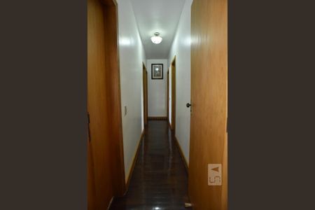 Apartamento à venda com 322m², 4 quartos e 3 vagasCorredor