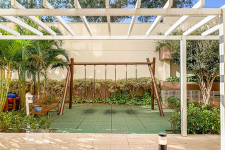 Apartamento à venda com 130m², 4 quartos e 3 vagas Apartamento à venda com 130m², 4 quartos e 3 vagasCondomínio