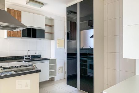 Apartamento à venda com 130m², 4 quartos e 3 vagas Apartamento à venda com 130m², 4 quartos e 3 vagasCozinha