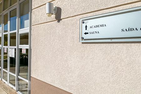 Apartamento à venda com 130m², 4 quartos e 3 vagas Apartamento à venda com 130m², 4 quartos e 3 vagasCondomínio