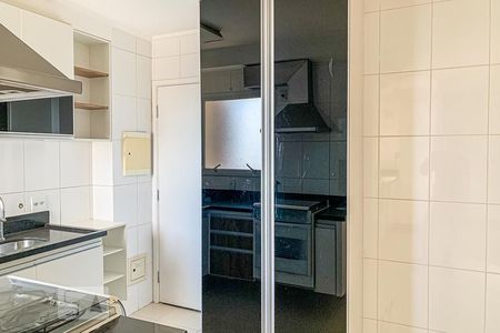 Apartamento à venda com 130m², 4 quartos e 3 vagas Apartamento à venda com 130m², 4 quartos e 3 vagasCozinha