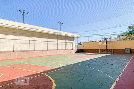 Apartamento à venda com 130m², 4 quartos e 3 vagas Apartamento à venda com 130m², 4 quartos e 3 vagasCondomínio