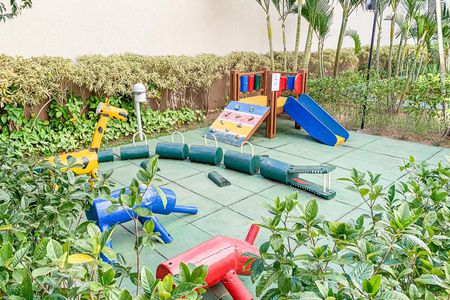 Apartamento à venda com 130m², 4 quartos e 3 vagas Apartamento à venda com 130m², 4 quartos e 3 vagasCondomínio