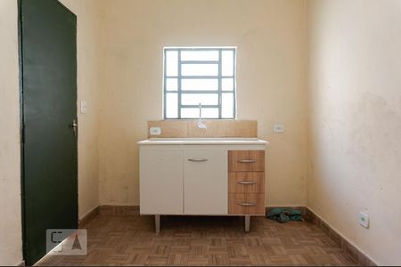 Cozinha de casa para alugar com 1 quarto, 30m² em Vila São Vicente, São Paulo