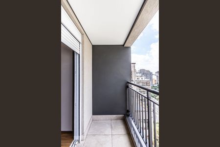 Varanda de kitnet/studio para alugar com 1 quarto, 31m² em Bela Vista, São Paulo