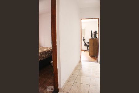 Casa à venda com 140m², 4 quartos e 3 vagasCorredor