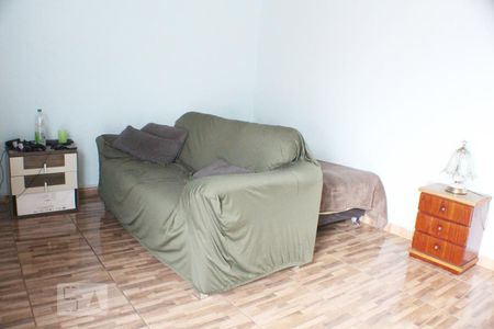 Casa à venda com 140m², 4 quartos e 3 vagasSala