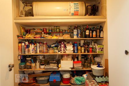 Apartamento à venda com 137m², 3 quartos e 2 vagas Apartamento à venda com 137m², 3 quartos e 2 vagasDespensa