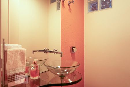 Apartamento à venda com 137m², 3 quartos e 2 vagas Apartamento à venda com 137m², 3 quartos e 2 vagasLavabo