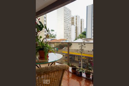 Apartamento à venda com 137m², 3 quartos e 2 vagas Apartamento à venda com 137m², 3 quartos e 2 vagasVaranda