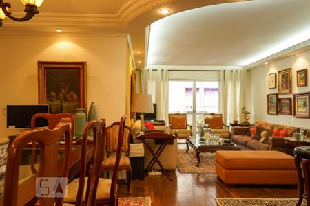 Apartamento à venda com 137m², 3 quartos e 2 vagas Apartamento à venda com 137m², 3 quartos e 2 vagasSala