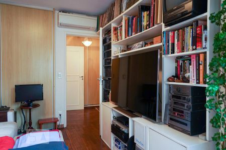 Apartamento à venda com 137m², 3 quartos e 2 vagas Apartamento à venda com 137m², 3 quartos e 2 vagasQuarto 3