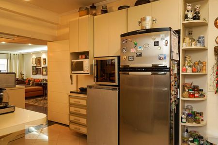 Apartamento à venda com 137m², 3 quartos e 2 vagas Apartamento à venda com 137m², 3 quartos e 2 vagasCozinha