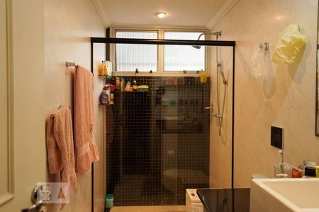 Apartamento à venda com 137m², 3 quartos e 2 vagas Apartamento à venda com 137m², 3 quartos e 2 vagasBanheiro 2