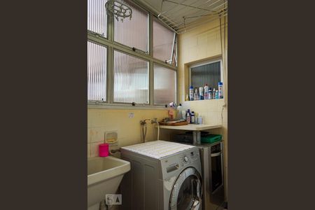 Apartamento à venda com 137m², 3 quartos e 2 vagas Apartamento à venda com 137m², 3 quartos e 2 vagasÁrea de Serviço