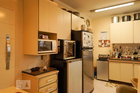 Apartamento à venda com 137m², 3 quartos e 2 vagas Apartamento à venda com 137m², 3 quartos e 2 vagasCozinha