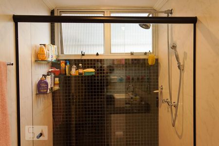 Apartamento à venda com 137m², 3 quartos e 2 vagas Apartamento à venda com 137m², 3 quartos e 2 vagasBanheiro 2