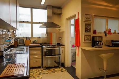 Apartamento à venda com 137m², 3 quartos e 2 vagas Apartamento à venda com 137m², 3 quartos e 2 vagasCozinha