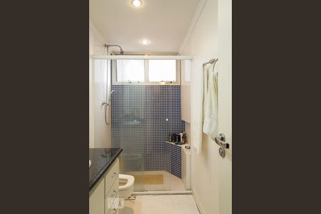 Apartamento à venda com 137m², 3 quartos e 2 vagas Apartamento à venda com 137m², 3 quartos e 2 vagasBanheiro da Suíte