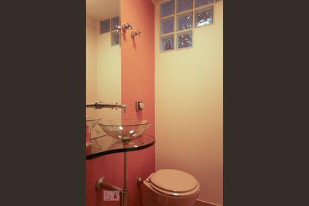 Apartamento à venda com 137m², 3 quartos e 2 vagas Apartamento à venda com 137m², 3 quartos e 2 vagasLavabo