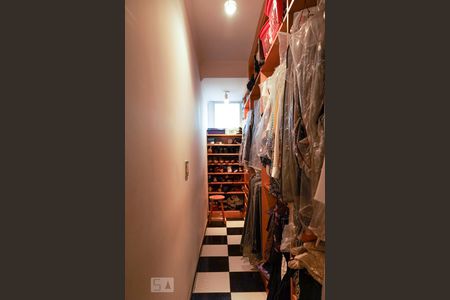 Apartamento à venda com 137m², 3 quartos e 2 vagas Apartamento à venda com 137m², 3 quartos e 2 vagasSuíte