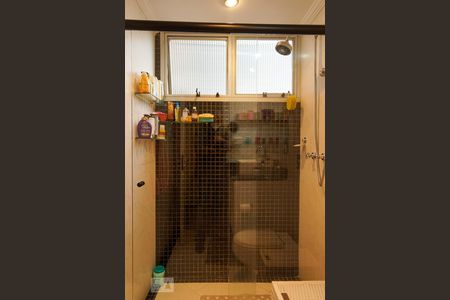 Apartamento à venda com 137m², 3 quartos e 2 vagas Apartamento à venda com 137m², 3 quartos e 2 vagasBanheiro 2