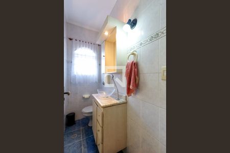 Lavabo de casa para alugar com 3 quartos, 220m² em Jardim Peri, São Paulo
