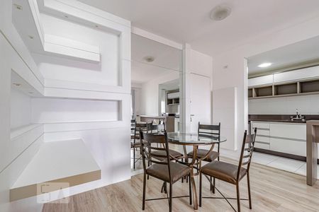 Sala de apartamento para alugar com 1 quarto, 71m² em Centro, Curitiba