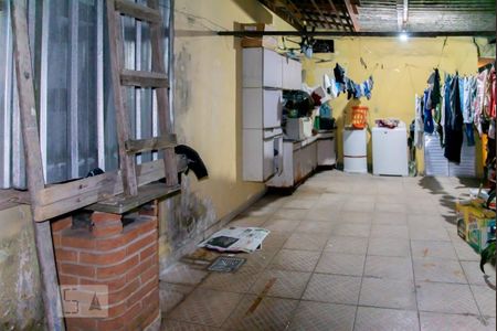 Casa à venda com 210m², 3 quartos e 2 vagasÁrea de Serviço