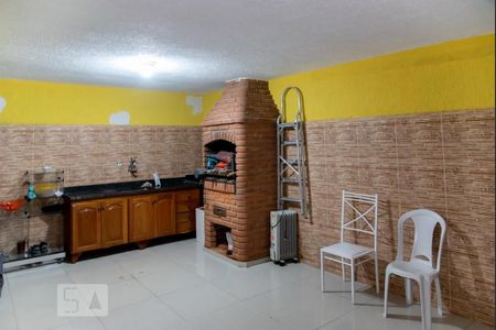 Casa à venda com 210m², 3 quartos e 2 vagasChurrasqueira