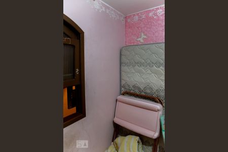 Casa à venda com 210m², 3 quartos e 2 vagasQuarto 2