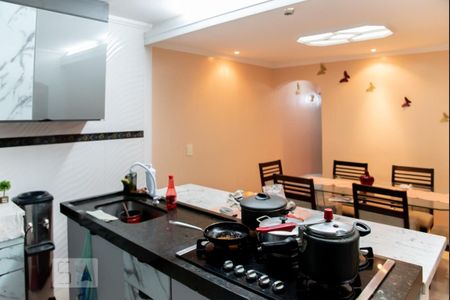 Casa à venda com 210m², 3 quartos e 2 vagasCozinha