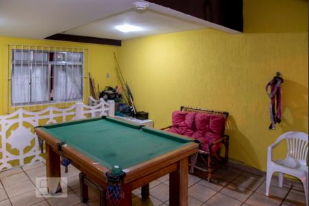 Casa à venda com 210m², 3 quartos e 2 vagasVaranda